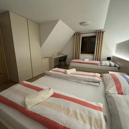 Drevenica Skye Tierchowa