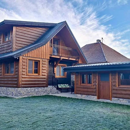 Drevenica Skye * Terchova